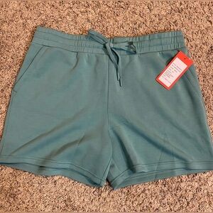 NWT Women’s Shorts Green Athletic Shorts for Running Lounge Shorts Size Large